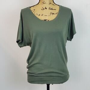 St. Tropez West Banded Tee sz M